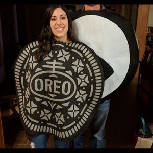 Halloween OREO couples costume